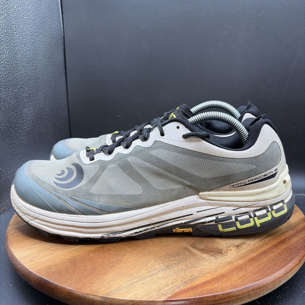 Topo MTN Racer 2 Mens Size 10.5 Running Shoes Gray Trail Sneakers Vibram